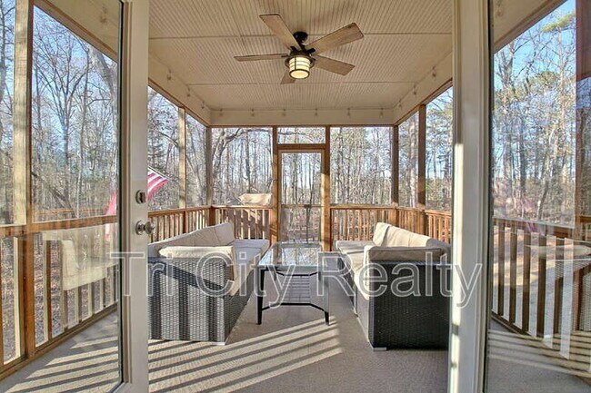 Building Photo - 175 Ridgeway Ct