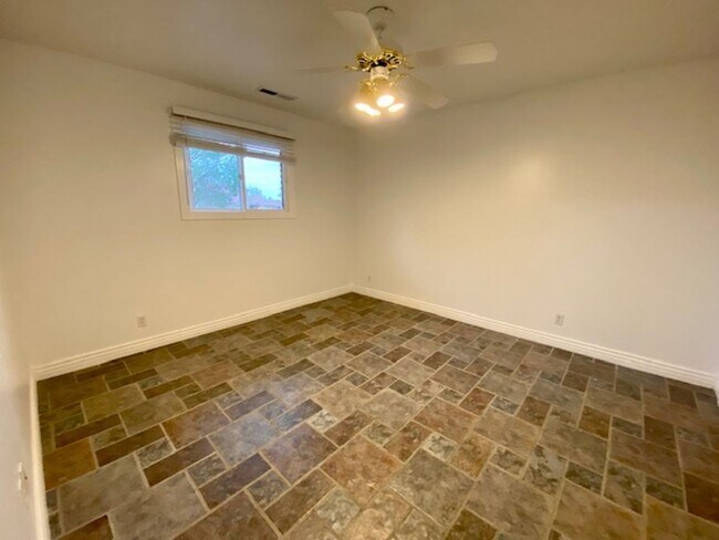 Building Photo - SPACIOUS HOME IN SANTA CLARA COMING SOON!