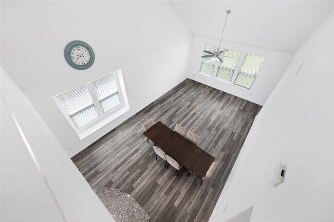 Building Photo - 29897 Dovetail Blf Ln