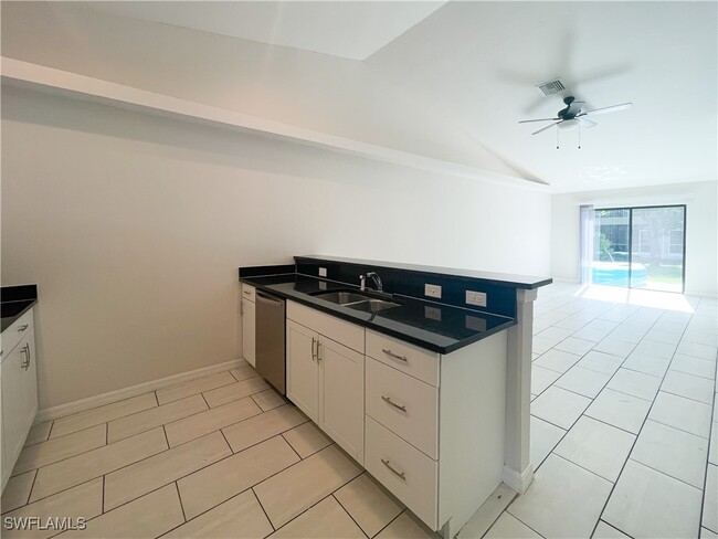 Building Photo - 3605 SW 8th Pl