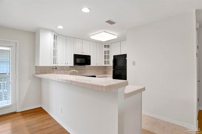 Building Photo - 13414 Valerie Dr