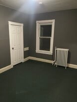 Building Photo - 145 Oneil St