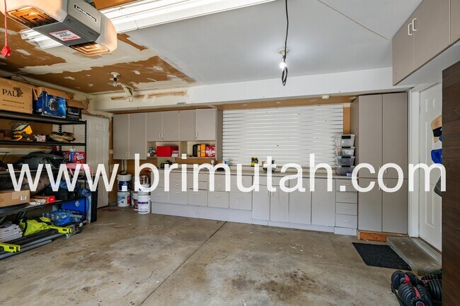 Building Photo - 11412 Autumn Hill Dr