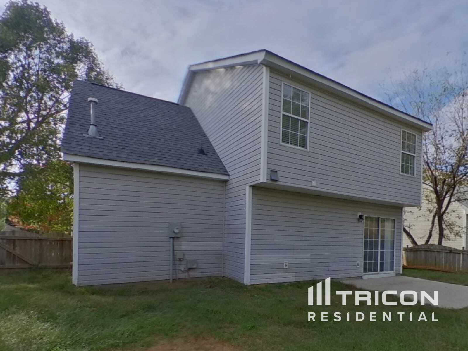 Building Photo - 325 Hampton Ridge Dr