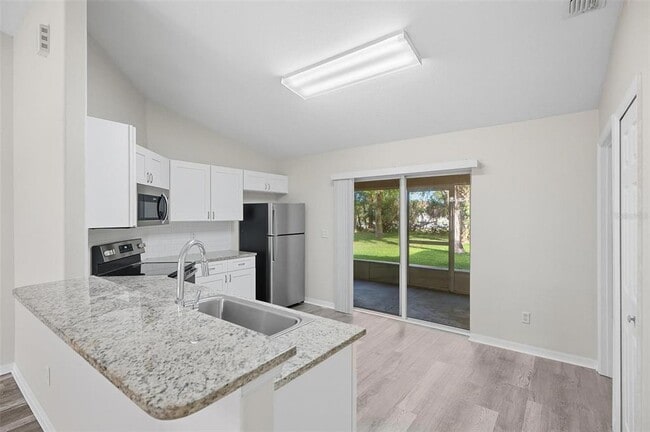 Building Photo - 120 Coral Reef Ct N