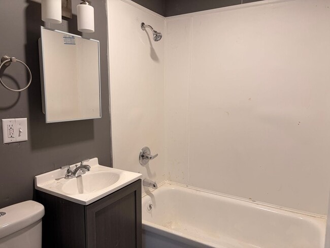 Building Photo - 35 O'Sage Ave