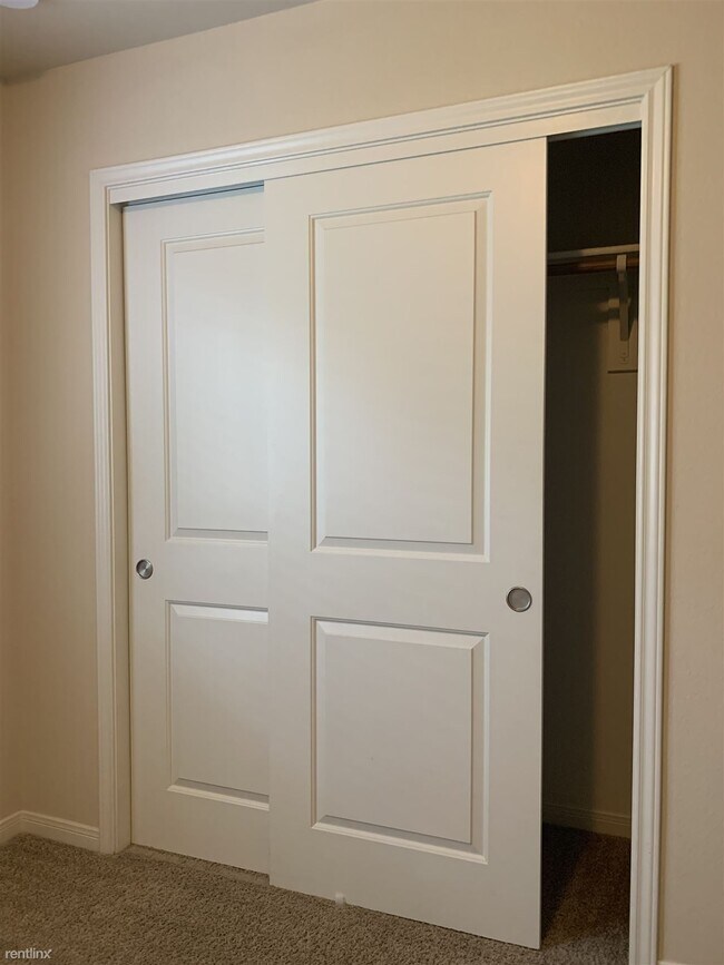 Building Photo - 4 br, 2 bath House - 5607 Markham Drive