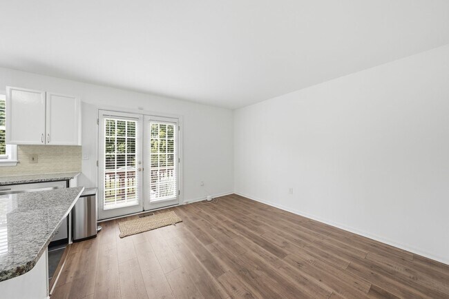 Building Photo - 46733 Woodmint Terrace