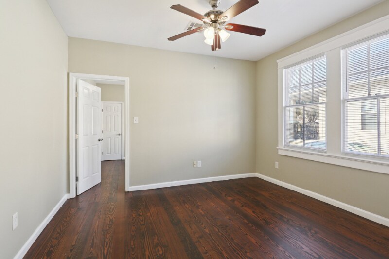 Building Photo - 615 S Hennessey St