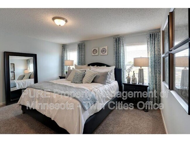 Building Photo - 6613 Jasmine Ave S