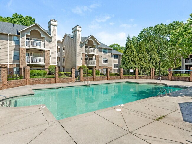 Building Photo - Updated 3 BR unit in the heart of South Park