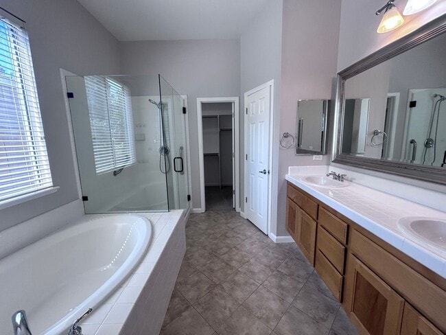 Building Photo - Incredible Four Bedroom Two Bathroom Home in Serrano Village