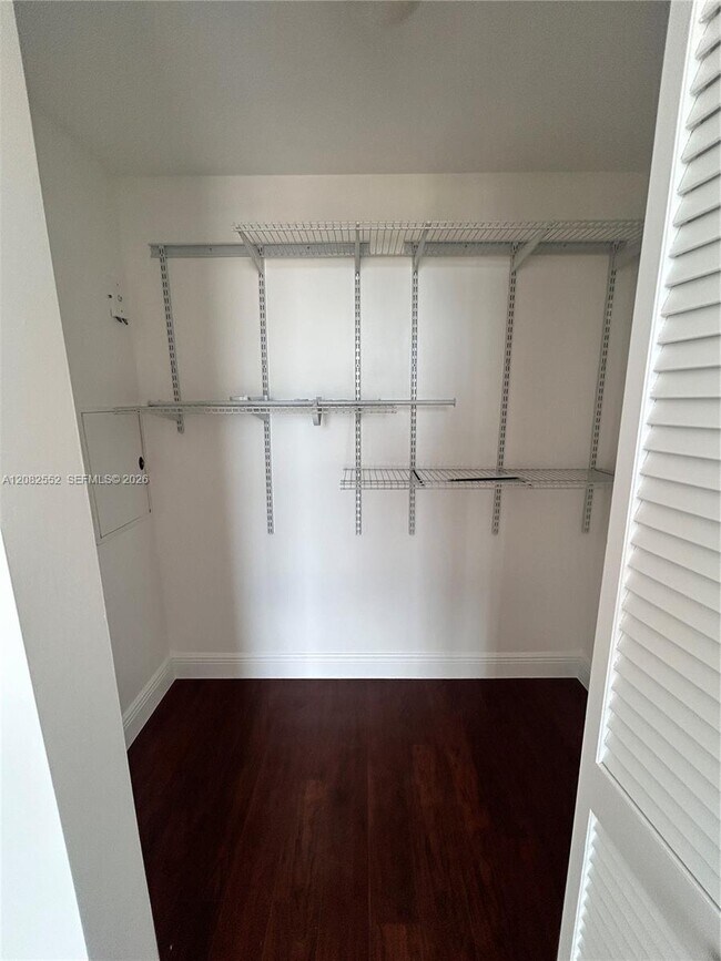 Building Photo - 7275 SW 90th Way