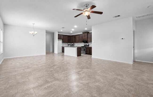 Building Photo - 166 Meadow Grove Dr