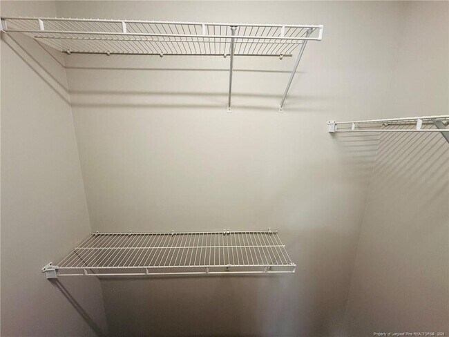 Building Photo - 5018 Summer Ridge Rd