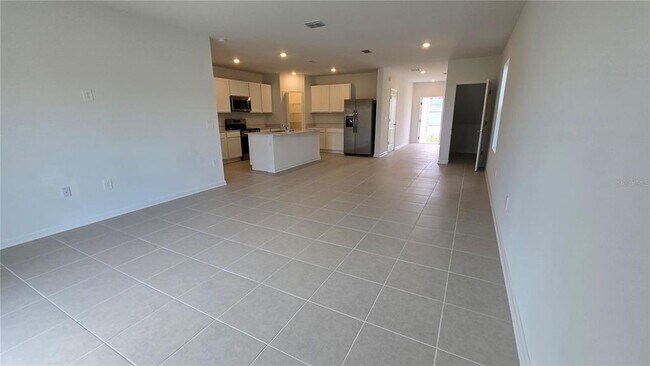 Building Photo - 3363 Alexander Dr