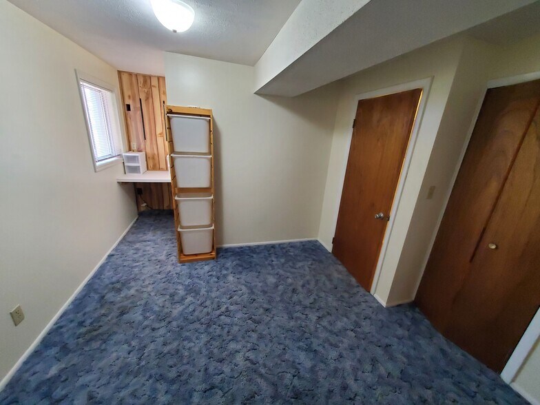 Building Photo - 1020 E 1275 N
