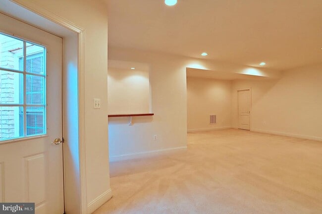 Building Photo - 8163 Snead Loop