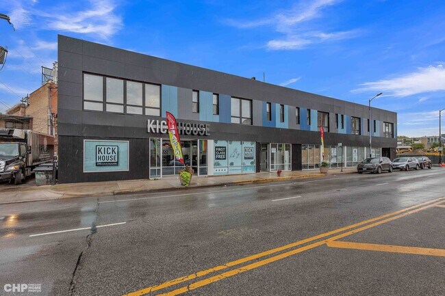 Primary Photo - 4731 N Western Ave