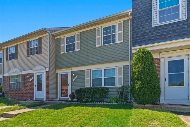 Building Photo - Comfortable Single-Family Home with Functional Layout and Outdoor Space