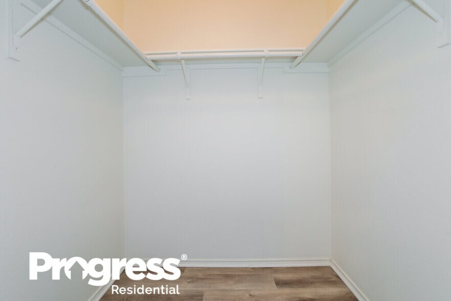 Building Photo - 3343 Lipizzan Dr