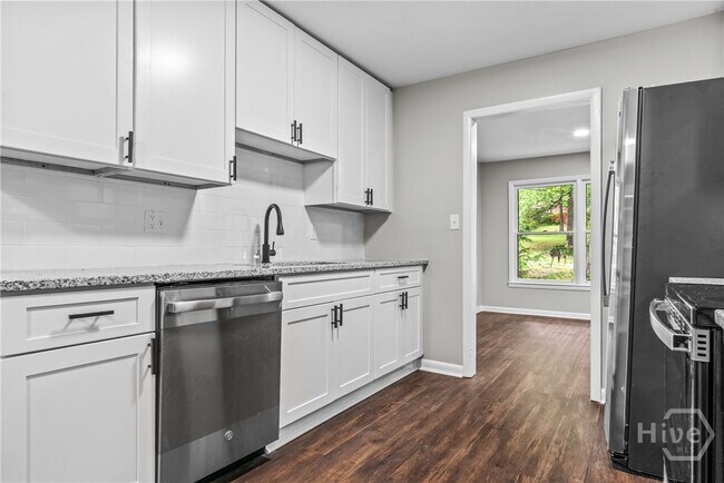 Building Photo - 310 Weatherly Woods Dr