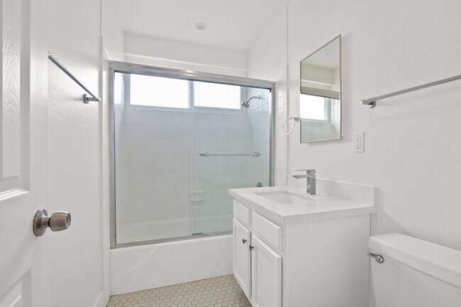 Bathroom - 1565 Santa Ana Ave