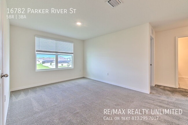 Building Photo - 16782 Parker River St