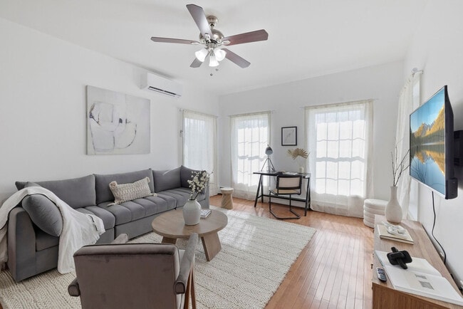 Building Photo - 163 Silver Lake Rd