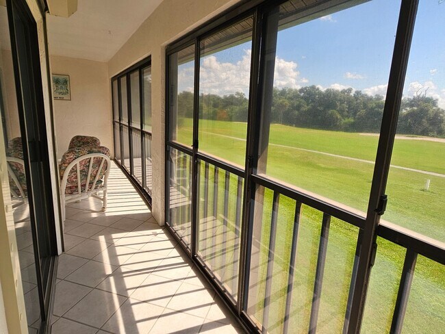 Building Photo - 756 Avenida Estancias