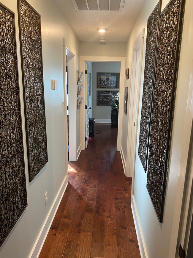 Building Photo - Home at last