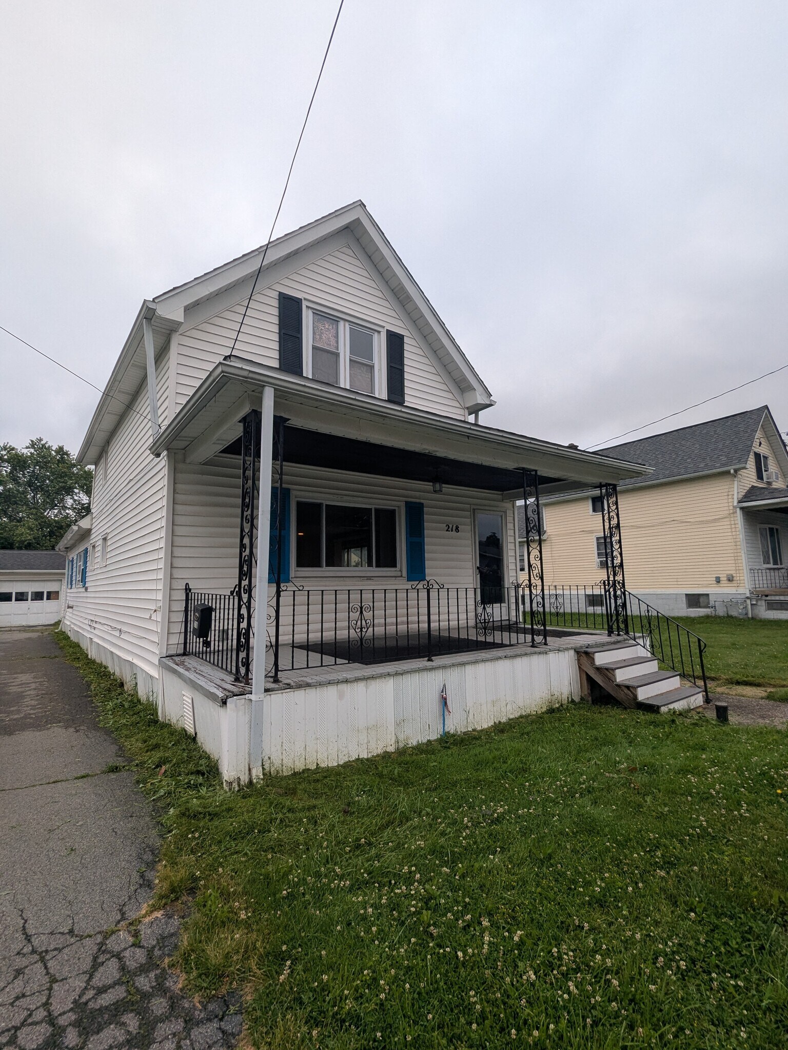 Building Photo - 218 Alaska St