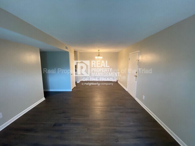 Building Photo - 2616 Randleman Rd