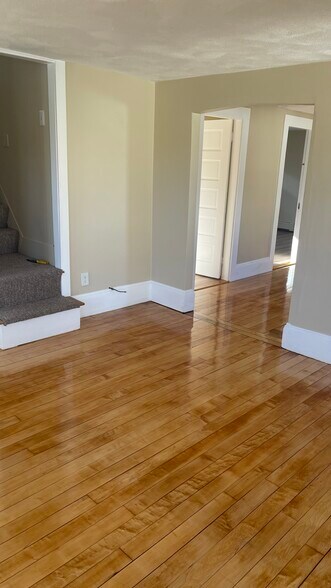 Building Photo - 68 High St