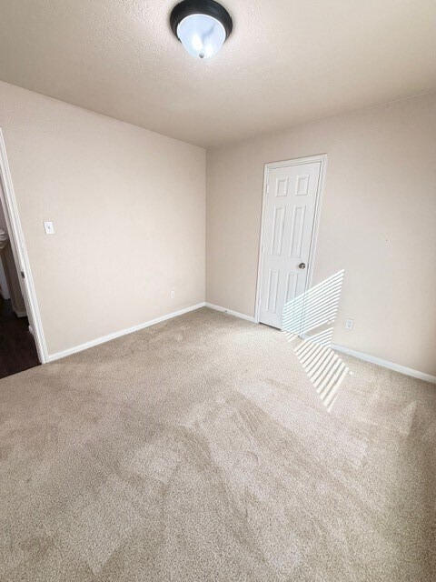 Building Photo - 2602 Shark Cir