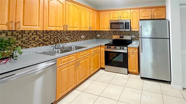 Building Photo - 3690 N 56th Ave