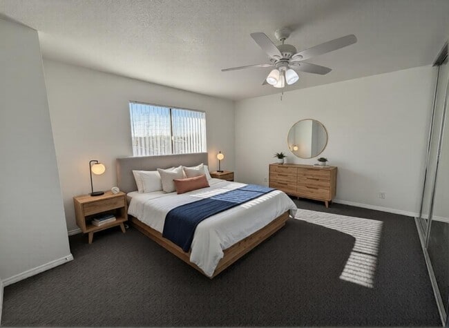 Building Photo - 9076 Cedar St