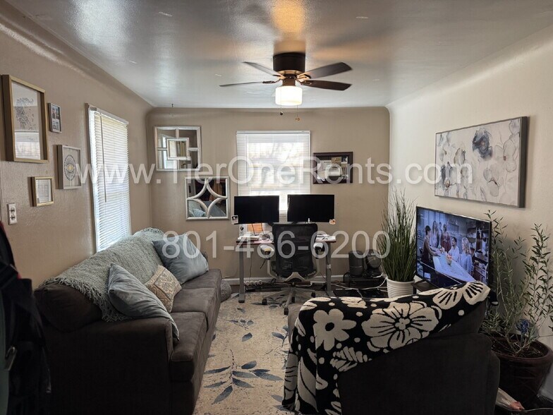 Building Photo - NO DEPOSIT option available for qualified renters!
