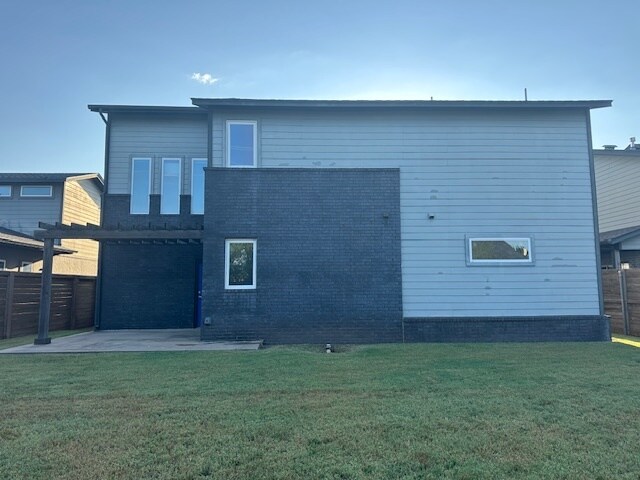 Building Photo - 17337 Sparrow Hawk Ln