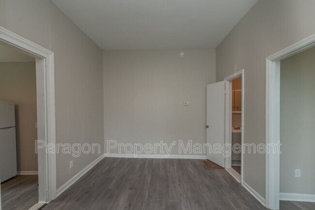 Building Photo - 2158 Broad St