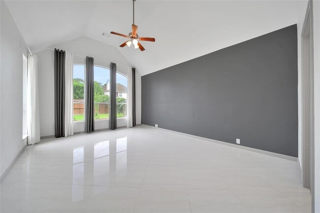 Building Photo - 6215 Jacob Canyon Dr