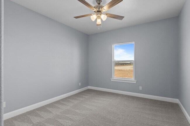 Building Photo - 16110 Red Deer Ave