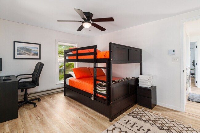 Building Photo - 10904 NY-73 Scenic