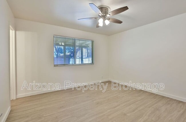 Building Photo - 3009 E Caballero St