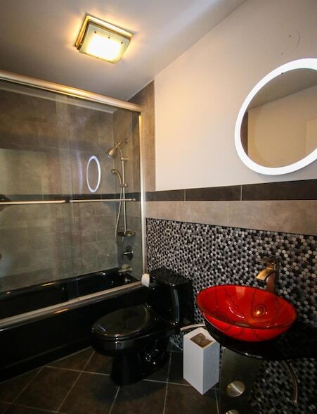 Building Photo - 661 Lake Wellington Dr