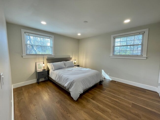 Building Photo - Lovely Ranch Home