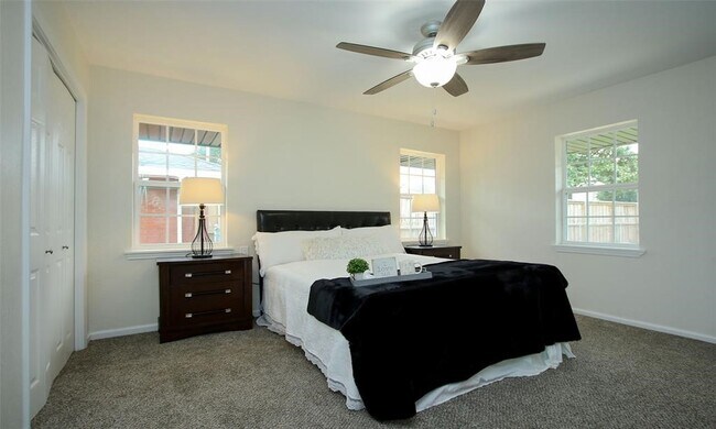 Building Photo - 8741 Blankenship Dr