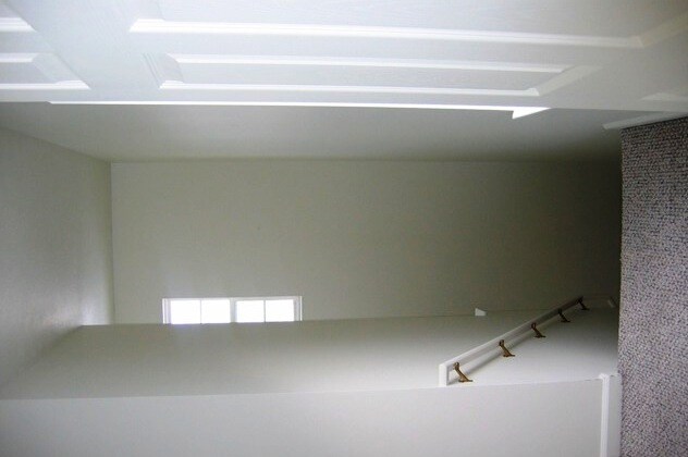 Building Photo - Spacious 3 bedroom townhouse