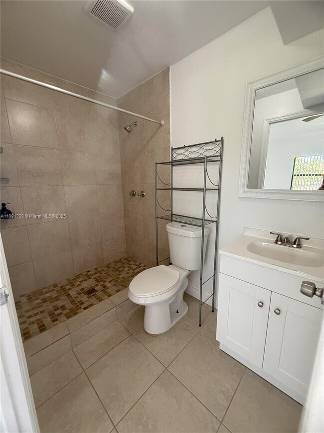Building Photo - 11821 SW 185th Terrace