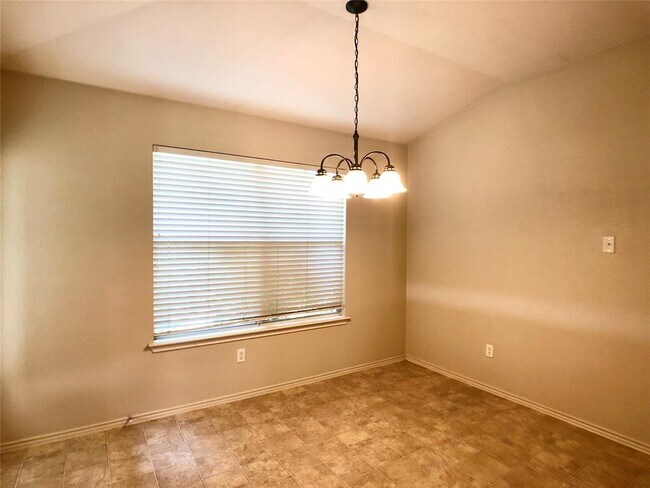 Building Photo - 2141 Pearson Way